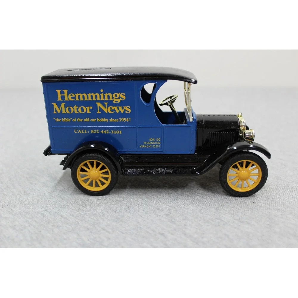 ERTL 1923 Chevy 1/2 Ton Truck Bank Blue Hemmings Motor News 1/25 Die-Cast‎ 7620